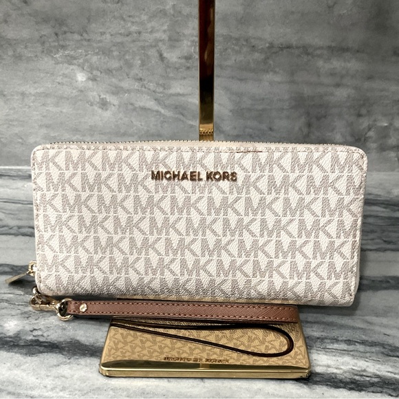 Michael Kora LIKE NEW Jet Set Travel Continental Wallet - Picture 1 of 12